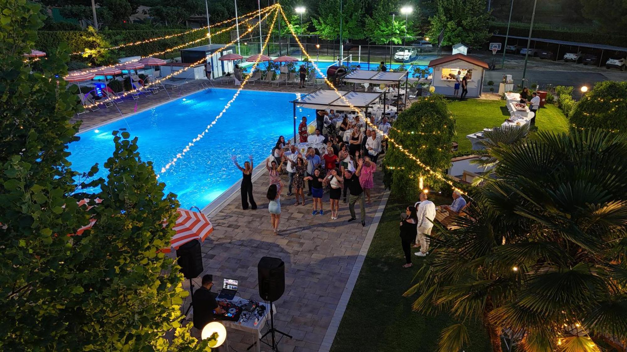 Pineto Resort ภายนอก รูปภาพ